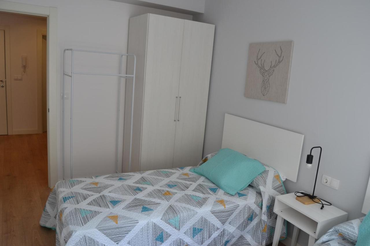 Inmoinsuas Yoana Home Sarria Bagian luar foto